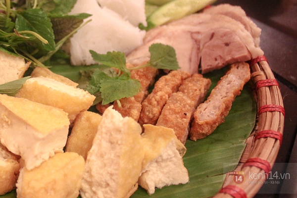 Sài Gòn: Nhai rôm rốp món xôi bồ câu "1 mất 1 còn" 2