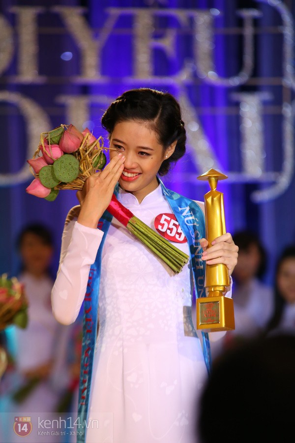 Gặp Khánh Vân -  cô nữ sinh xinh xắn đạt Miss Áo dài 2013 4