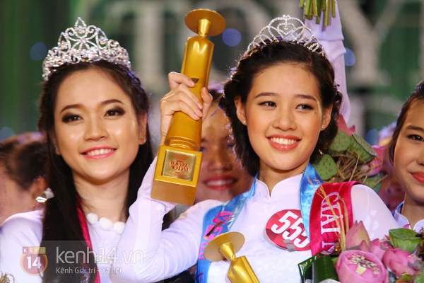 Cô nữ sinh xinh xắn đăng quang Miss Áo Dài 2013 28