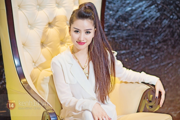 "Hot girl số 1 Sài Thành" khoe vẻ đẹp mặn mà của gái một con 9 "Hot girl số 1 Sài Thành" khoe vẻ đẹp mặn mà của gái một con 9