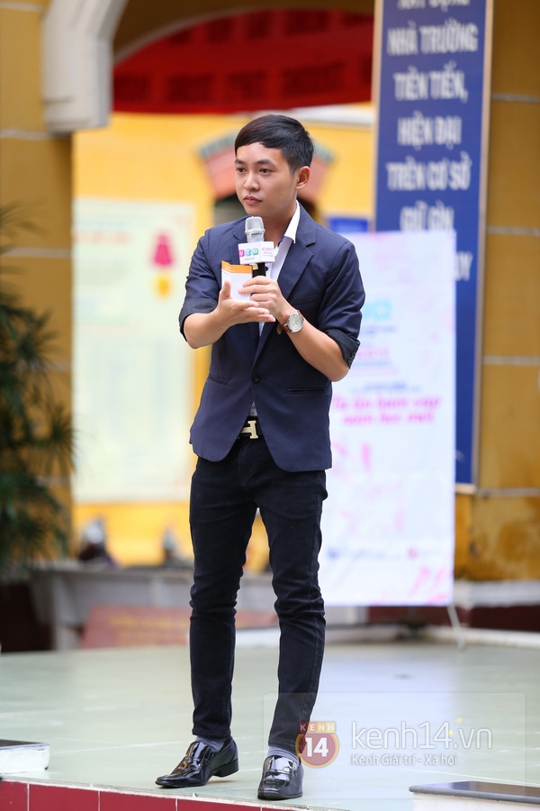 HS Trưng Vương được thầy Khắc Hiếu "bắt t&acirc;m l&yacute;" cho năm học mới 21