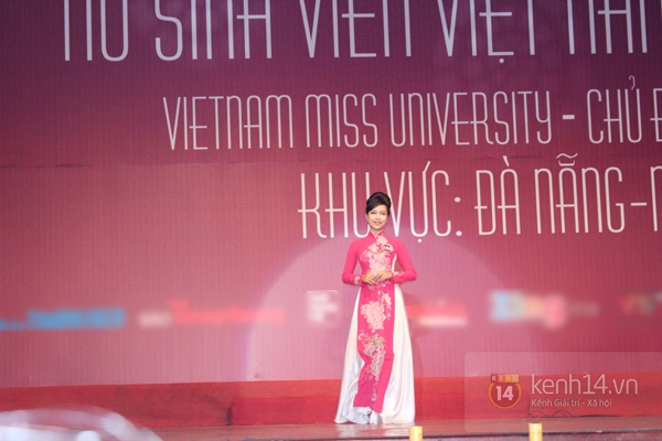 Rực rỡ sắc màu với đêm bán kết “Nữ sinh VN duyên dáng 2013”  4