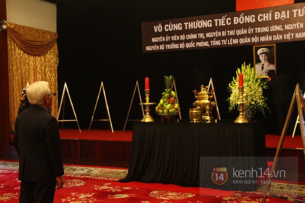 TP.HCM: Không khí trang nghiêm và đầy cảm động trong lễ viếng Đại tướng 22