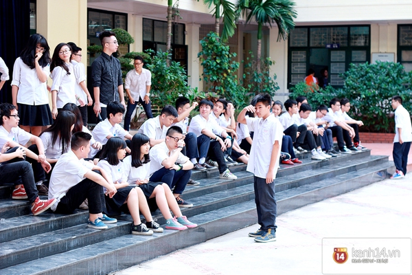 Thầy cô bất ngờ với màn flashmob của teen Nguyễn Tất Thành 1