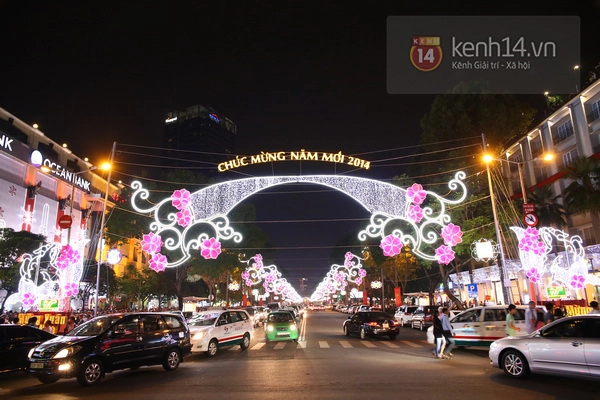 Ngắm Sài Gòn lộng lẫy trước mùa Giáng sinh và Năm mới 2014 9