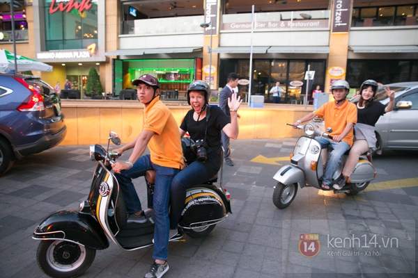 "Binh đoàn" Vespa nổi tiếng với khách Tây ở Sài Gòn 10