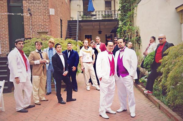 Mỹ: Các cặp đồng tính ồ ạt chia sẻ ảnh cưới trên Twitter 6