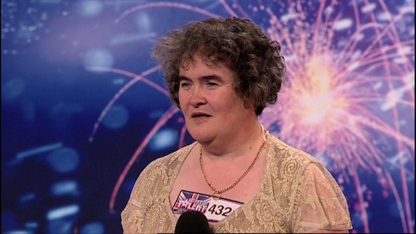 Đi kiện sếp vì thường được "khen" giống... Susan Boyle 1