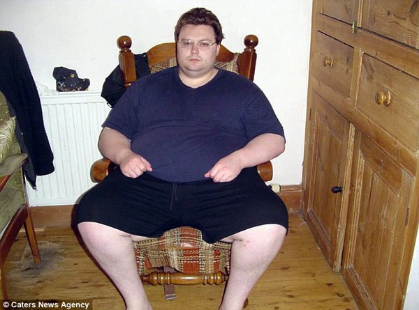 Chàng béo 209kg giảm 105kg trong 18 tháng, trở thành siêu hot 3