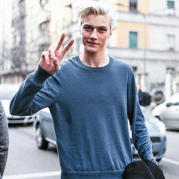 Lucky Blue Smith - "Kẻ tiếm ngôi" siêu mẫu Sean O'pry 17