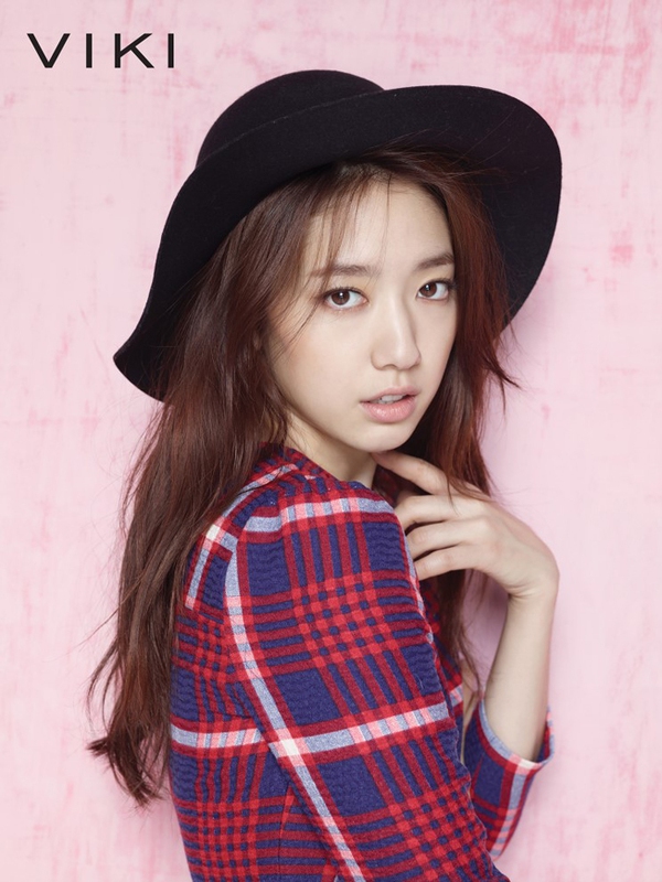 Park Shin Hye dáng gầy, chân thon bất ngờ trong bộ ảnh thời trang mới 10