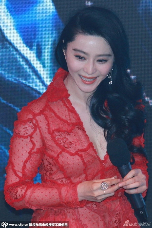 Style thảm đỏ lộng lẫy của 3 phi tần "hiểm độc" nhất phim Võ Tắc Thiên 14