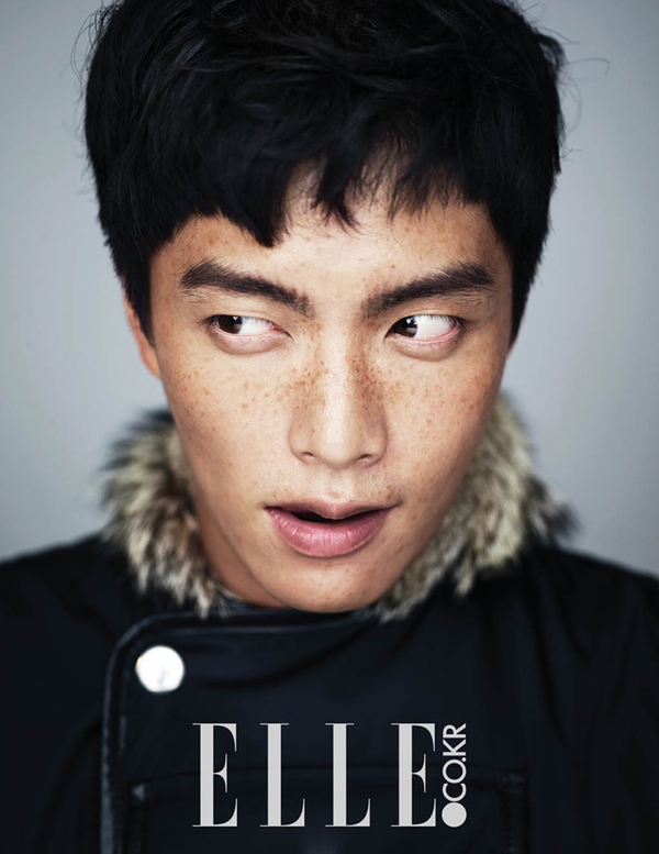 Lee Seung Gi lại dẫn đầu đoàn mỹ nam trên tạp chí tháng 1 10