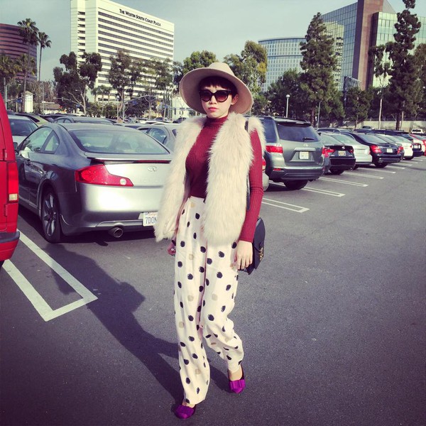 Ngắm phong c&aacute;ch street style mới lạ của sao Việt & thế giới 1