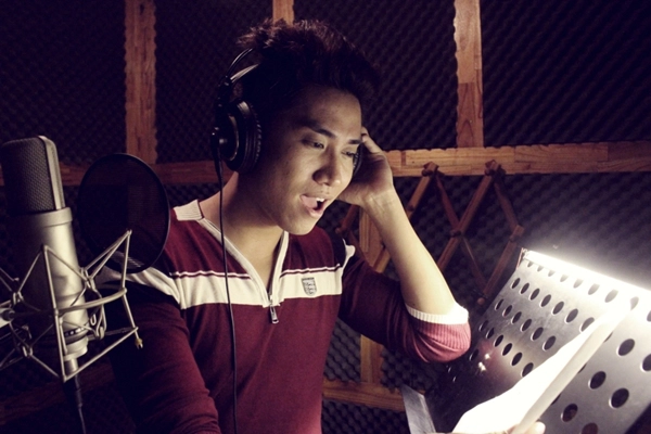 Thủy Ti&ecirc;n xinh đẹp v&agrave;o ph&ograve;ng thu c&ugrave;ng V.Music 12