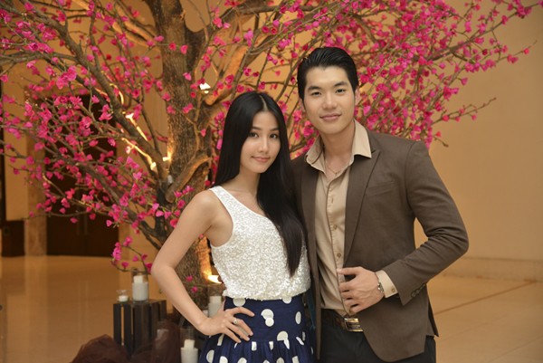 Diễm My 9X công khai xuất hiện cùng bạn trai 14
