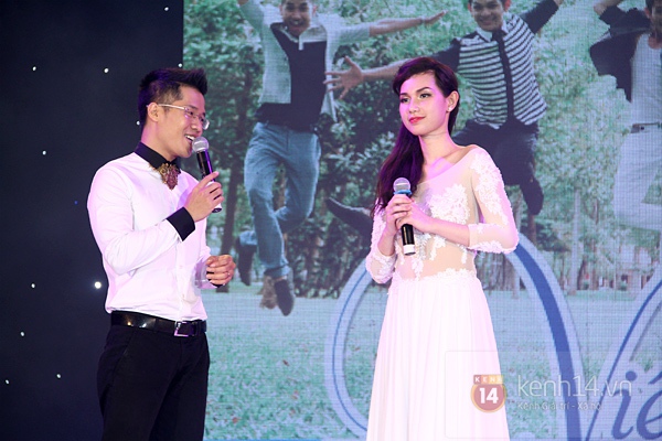 Hà Hồ "yêu cầu" Cường Đô La vỗ tay trong liveshow V.Music 14