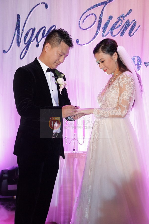 Mỹ Dzung vẫn xinh đẹp trong ngày cưới dù mang bầu 5 tháng 26