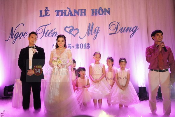 Mỹ Dzung vẫn xinh đẹp trong ngày cưới dù mang bầu 5 tháng 24