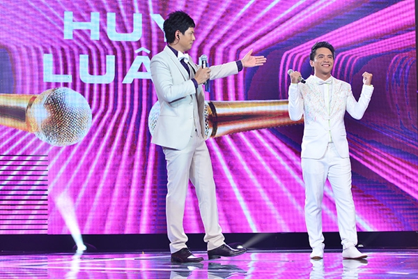 The Winner Is...: Ho&agrave;i Linh "nổi da g&agrave;" v&igrave; nh&oacute;m D&ograve;ng Thời Gian  9