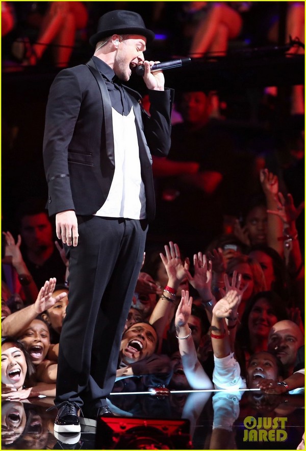 VMAs 2013: Justin Timberlake ẵm giải "Video của năm" 13