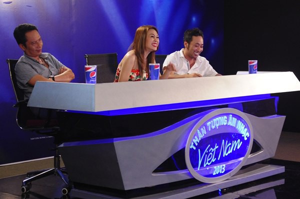 Mỹ Tâm bất ngờ hát "Hương ngọc lan" trên ghế nóng "Vietnam Idol" 13