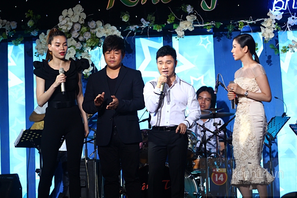 Hà Hồ "huy động" học trò tại "The Voice 2012" cùng làm từ thiện 16