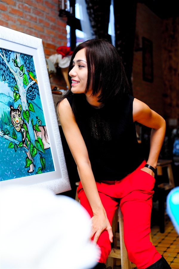Tinna Tình tập trung vẽ tranh sau cuộc tình với Charlie Nguyễn 5