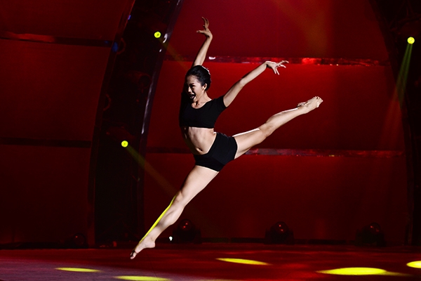 SYTYCD: Gi&aacute;m khảo Ho&agrave;i Linh "tr&aacute;ch" kh&aacute;n giả 6