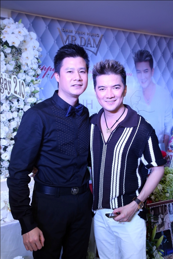 Dàn sao "khủng" của showbiz Việt tưng bừng dự sinh nhật Mr.Đàm 29