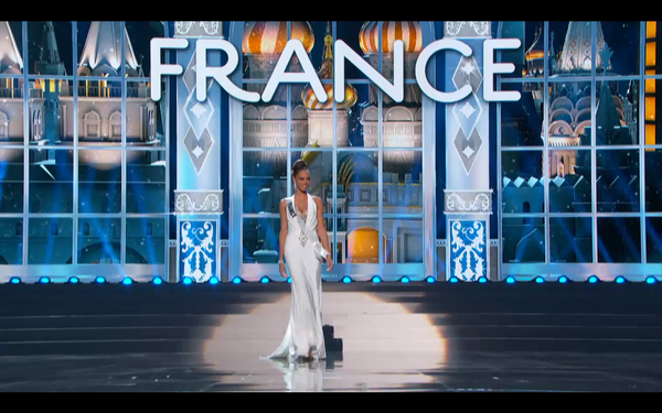 Trương Thị May tự tin tỏa sáng vòng Bán kết Miss Universe 2013 17 Trương Thị May tự tin tỏa sáng vòng Bán kết Miss Universe 2013 17