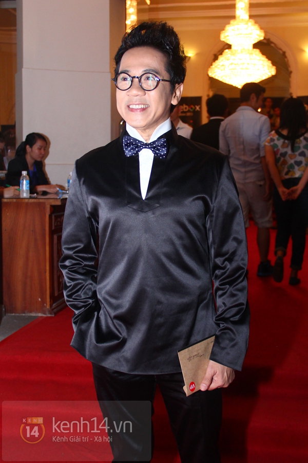 Lâm Chi Khanh, Hương Giang Idol xuất hiện "trắng bệch" trên thảm đỏ 6