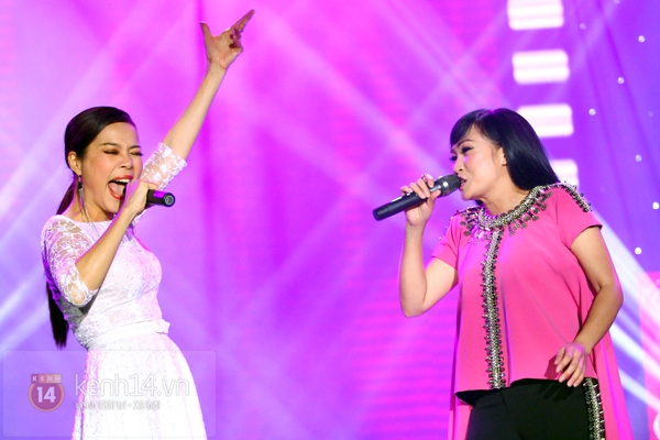 Khán giả hát theo từng bài hit của Phương Thanh 17