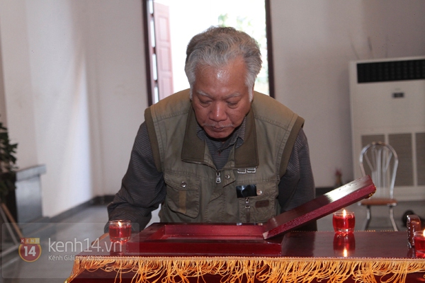 X&uacute;c động lễ viếng nghệ sĩ Tuấn Dương 36