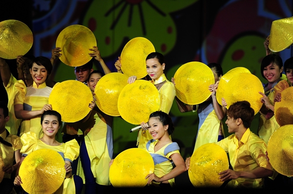 Mỹ Tâm, Thu Minh, Hà Hồ tỏa sáng trên cùng sân khấu 4