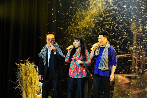 Mỹ Tâm, Thu Minh, Hà Hồ tỏa sáng trên cùng sân khấu 26