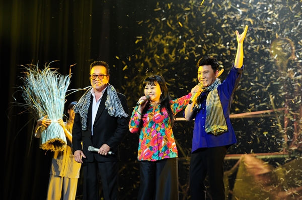 Mỹ Tâm, Thu Minh, Hà Hồ tỏa sáng trên cùng sân khấu 27