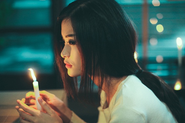 Đông Nhi buồn man mác trong ngày Valentine 20