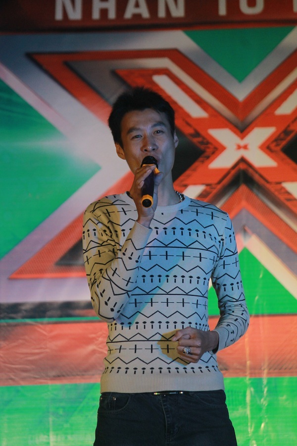 X-Factor Việt Nam: Hàng nghìn thí sinh đội mưa để gặp giám khảo Mr.Đàm 17
