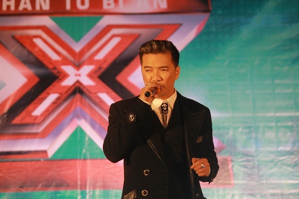 X-Factor Việt Nam: Hàng nghìn thí sinh đội mưa để gặp giám khảo Mr.Đàm 8