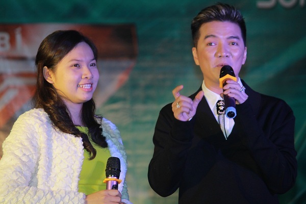 X-Factor Việt Nam: Hàng nghìn thí sinh đội mưa để gặp giám khảo Mr.Đàm 21