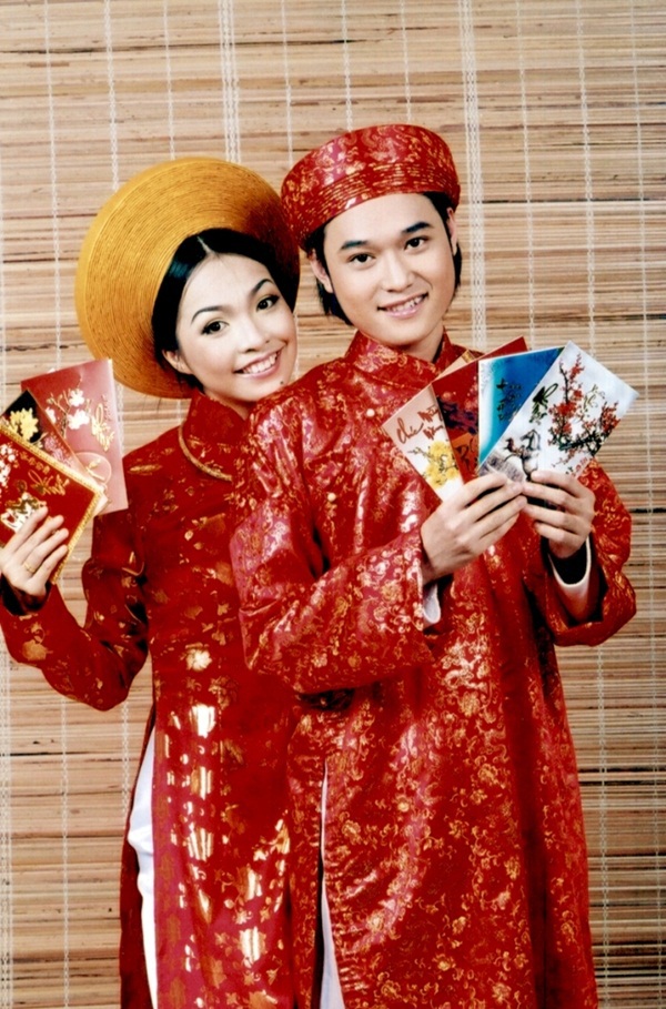 Hiền Thục khoe ch&ugrave;m ảnh xinh đẹp từ b&eacute; đến lớn 9