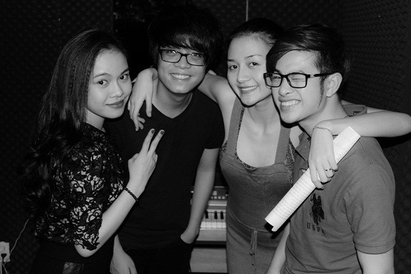 "Đàn em" vào phòng thu chuẩn bị cho liveshow của Hồ Ngọc Hà 3