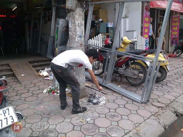 Phố H&agrave; Nội nghi ng&uacute;t kh&oacute;i v&igrave; đốt v&agrave;ng m&atilde; trong ng&agrave;y "X&aacute; tội vong nh&acirc;n" 7