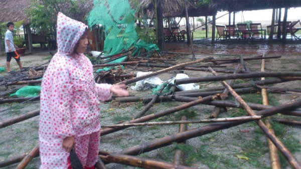 B&atilde;o số 6 l&agrave;m chết người, d&acirc;n Thanh H&oacute;a chạy nạn trong đ&ecirc;m 9