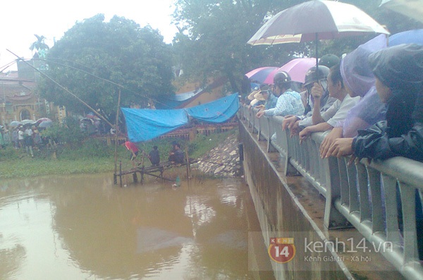 H&agrave; Nội: Kh&ocirc;ng nghe lời khuy&ecirc;n can, nữ sinh ĐH C&ocirc;ng nghiệp nhảy s&ocirc;ng tự tử 1