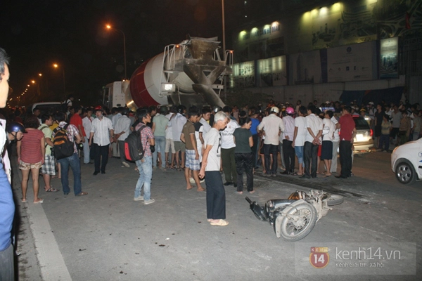 Hà Nội: Nam thanh niên chết thảm dưới gầm xe trộn bê tông 1