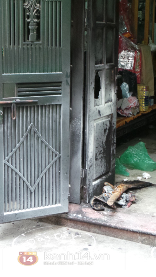 Hà Nội: Đổ xăng, phóng hỏa đốt nhà dân lúc nửa đêm 4