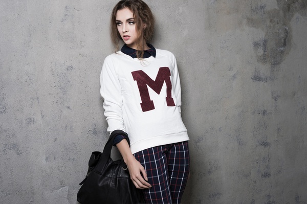 Thêm gợi ý cho street style ngày gió mùa với sweater & sweatshirt  8