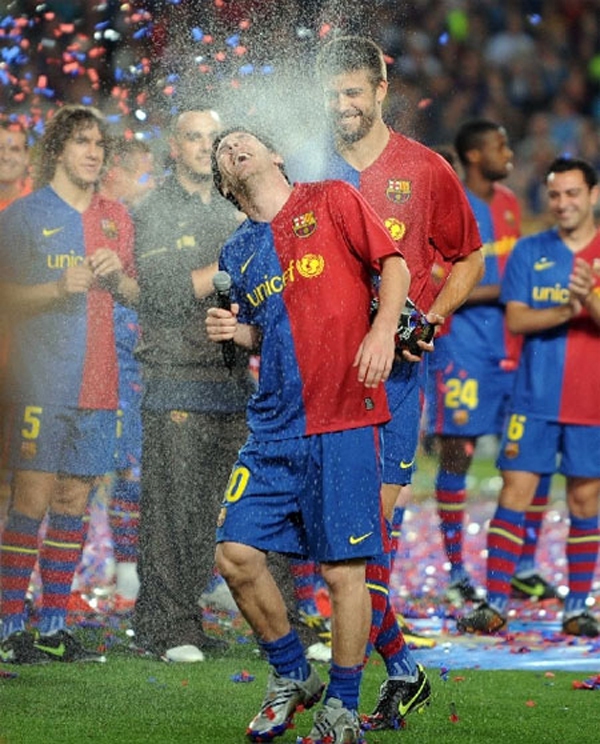 Nhìn lại 4 lần lên “ngôi vua” của Lionel Messi 2